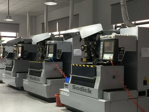 精密医疗器械金属零件加工制造的关键技术与设备