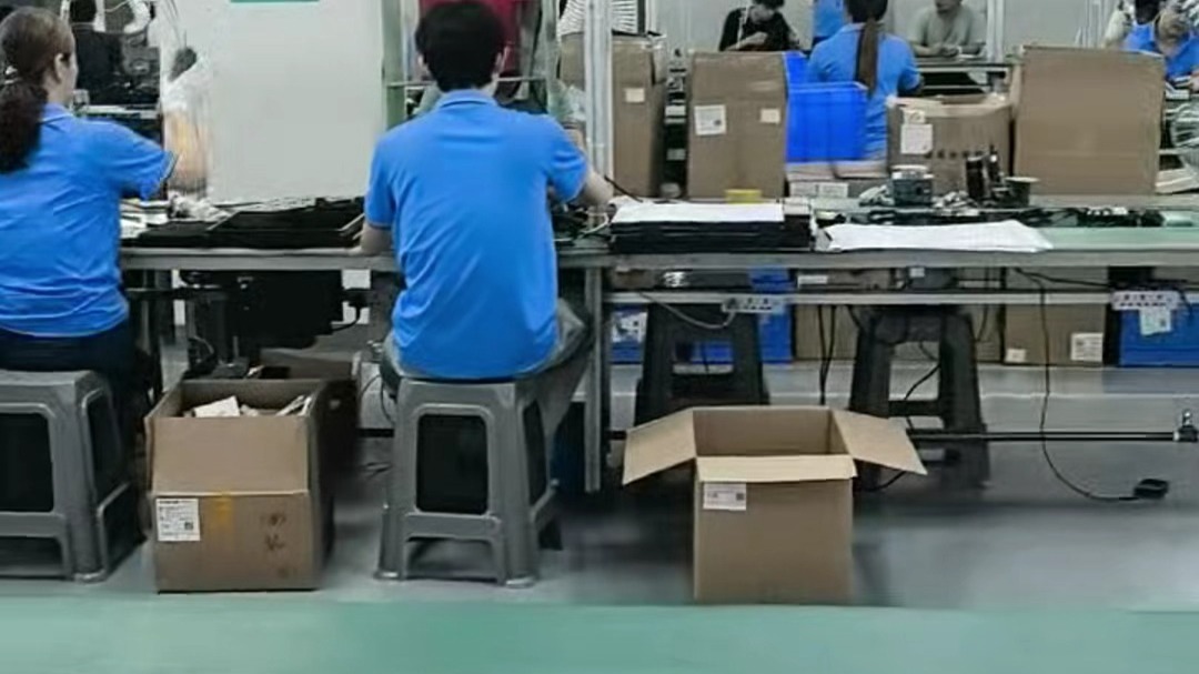 现代化工厂装配流水线的应用与发展